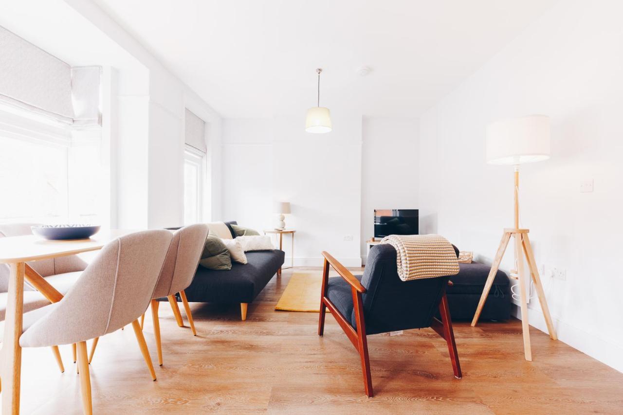 South Street Apartments Чичестър Екстериор снимка