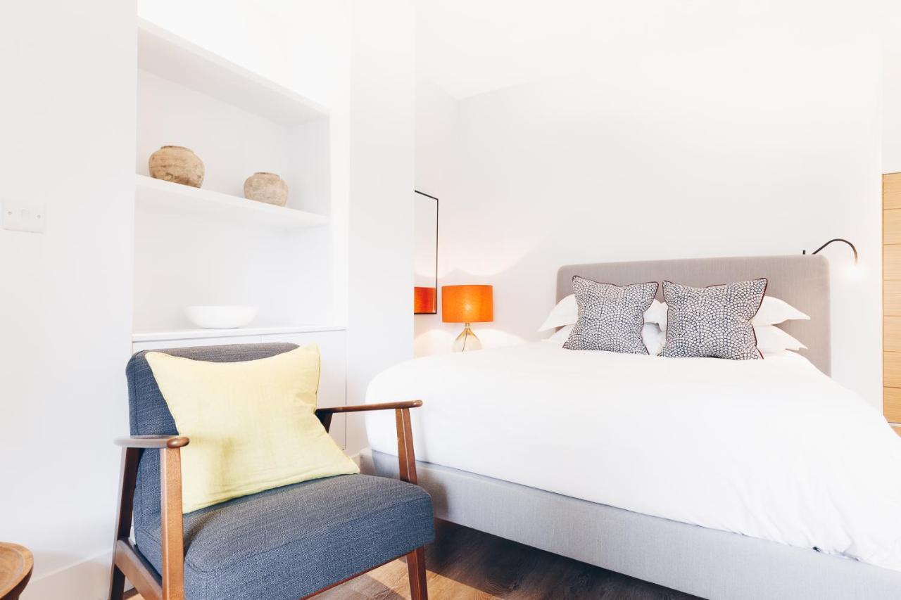 South Street Apartments Чичестър Екстериор снимка