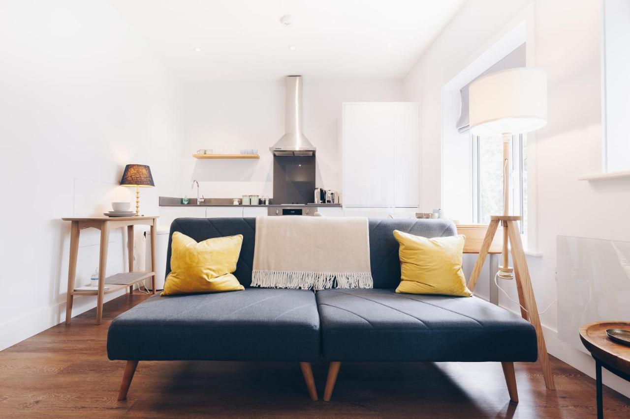 South Street Apartments Чичестър Екстериор снимка