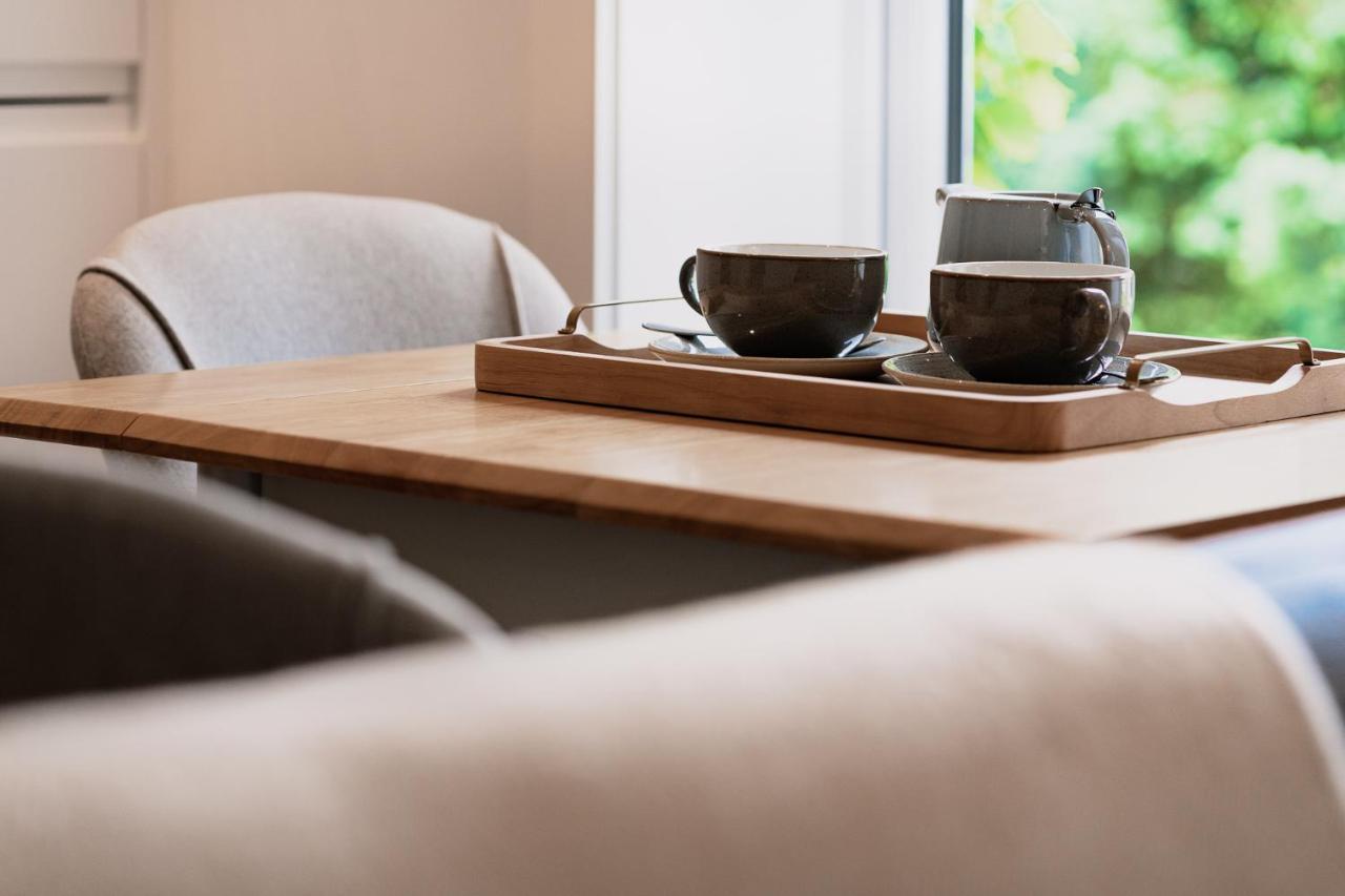 South Street Apartments Чичестър Екстериор снимка